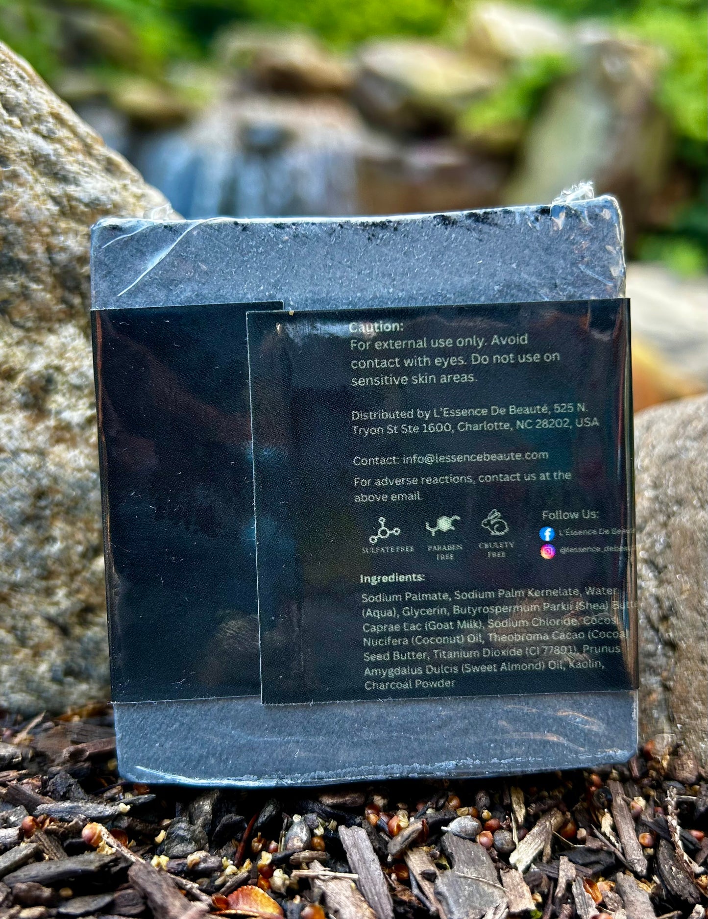 Soin Noir – Black Charcoal Soap