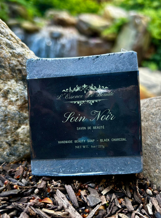 Soin Noir – Black Charcoal Soap